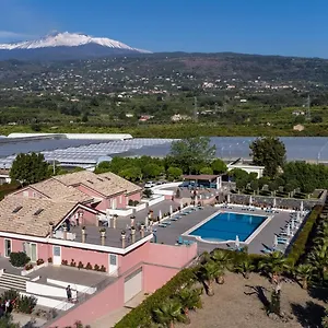 Farm stay Dipladenia Garden Country, Mascali